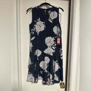 NWT Vince Camuto Navy Floral Mini Dress Size 4